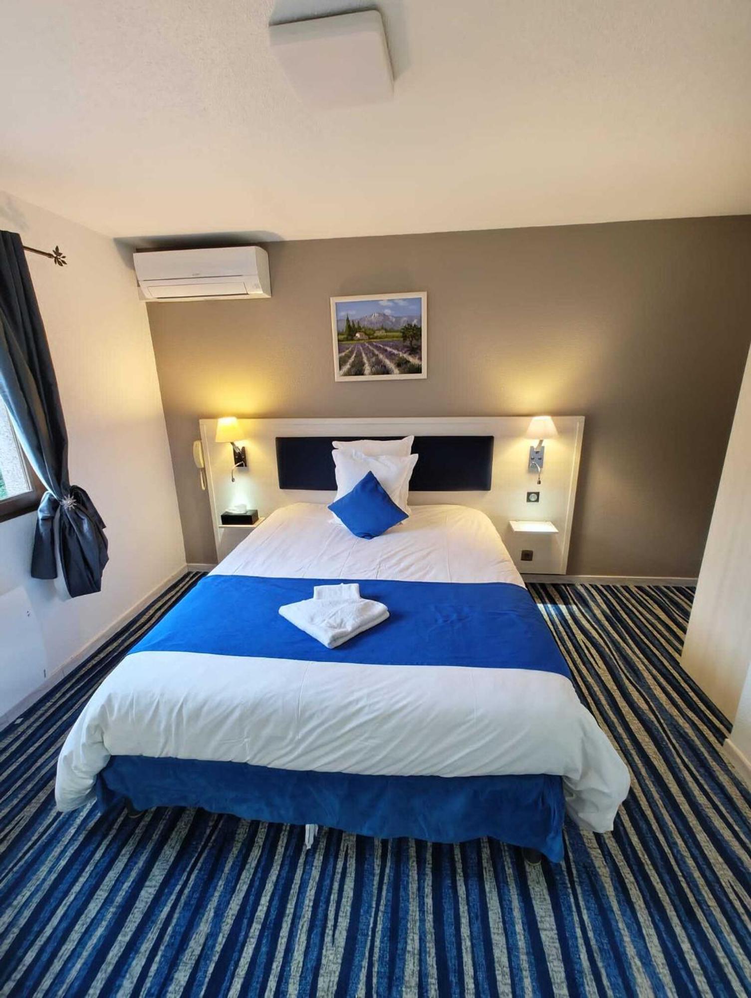 Hotel Les Alizes Puget-Théniers Pokoj fotografie