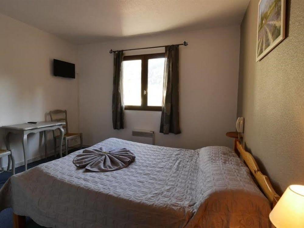 Hotel Les Alizes Puget-Théniers Exteriér fotografie